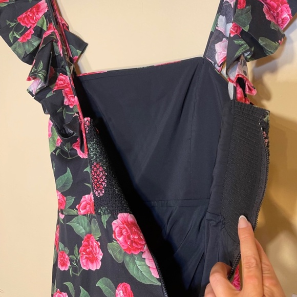 Roses Godet Dress ruffle sleeve flowy, Black - Picture 6 of 15